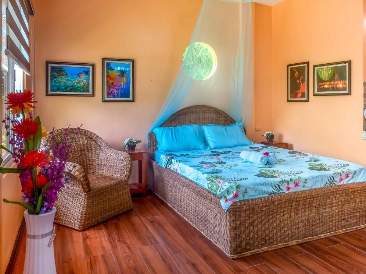 Blue Moon Guesthouse Пуэрто-Принцеса Экстерьер фото