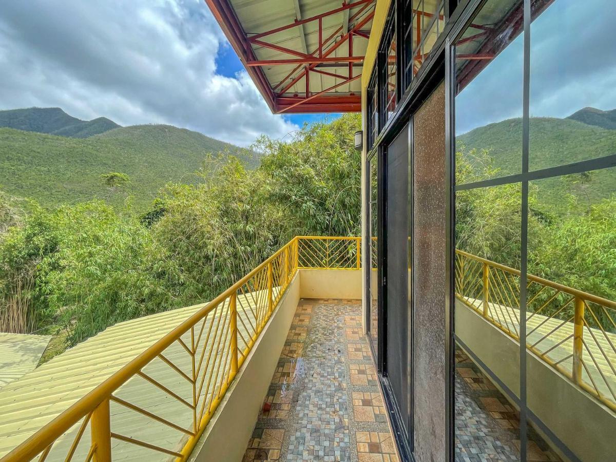 Blue Moon Guesthouse Пуэрто-Принцеса Экстерьер фото