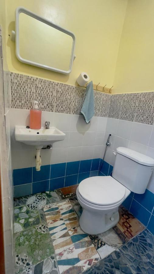 Blue Moon Guesthouse Пуэрто-Принцеса Экстерьер фото