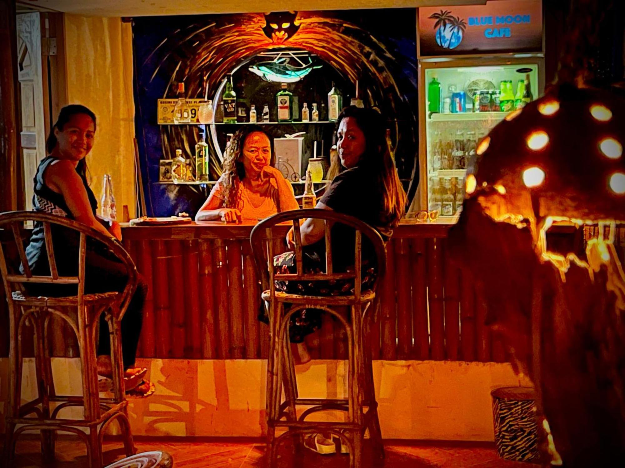 Blue Moon Guesthouse Пуэрто-Принцеса Экстерьер фото